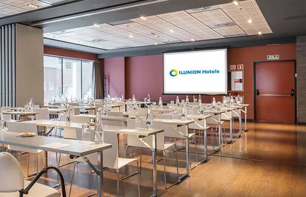 Salón Convenciones Hotel ILUNION Barcelona Barcelona