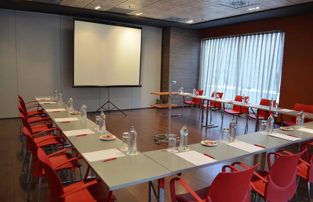 Salón Junta 2 Hotel ILUNION Barcelona Barcelona